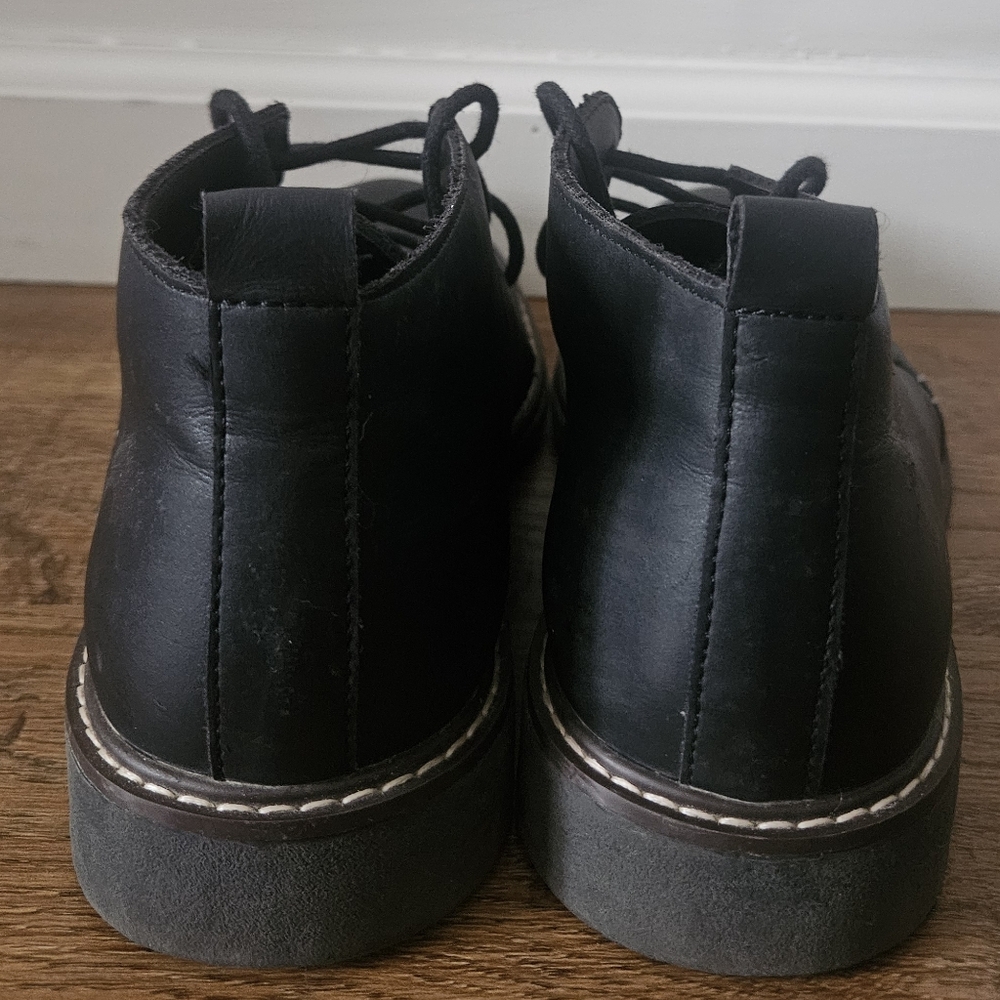 Men's Black Shoes, Size 7 - Picture 4 of 11